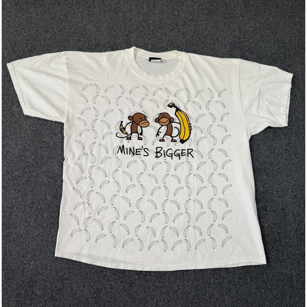 Vintage Y2K 2000s Funny Humor Monkey "Mine's Bigger" Banana Graphic Shirt Large